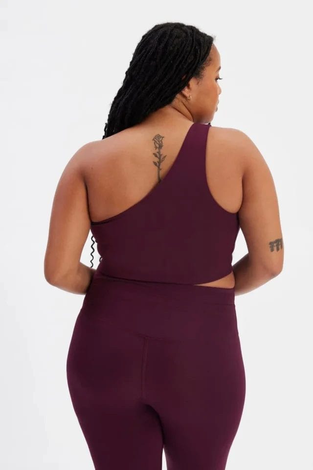 Sustainable Alternatives to Hollister_Girlfriend