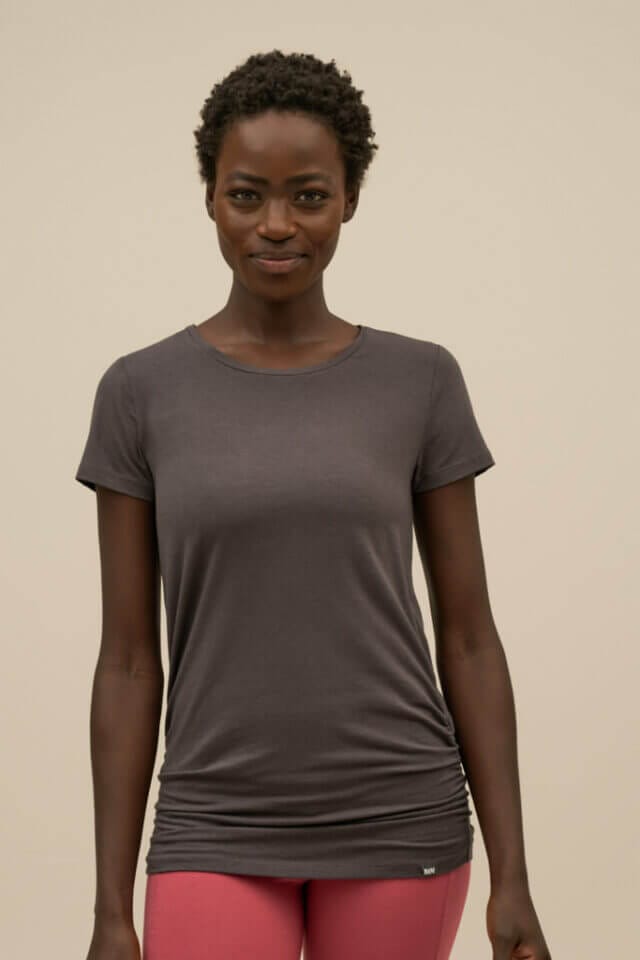 A model showcasing BAM Bamboo's grey T-shirt