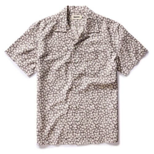 The Short Sleeve Hawthorne in Fig Floral