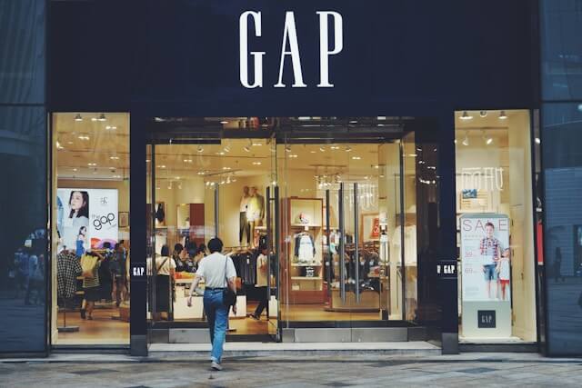 Is GAP fast fashion? An image of GAP store. Image by Ian Deng from Unsplash.