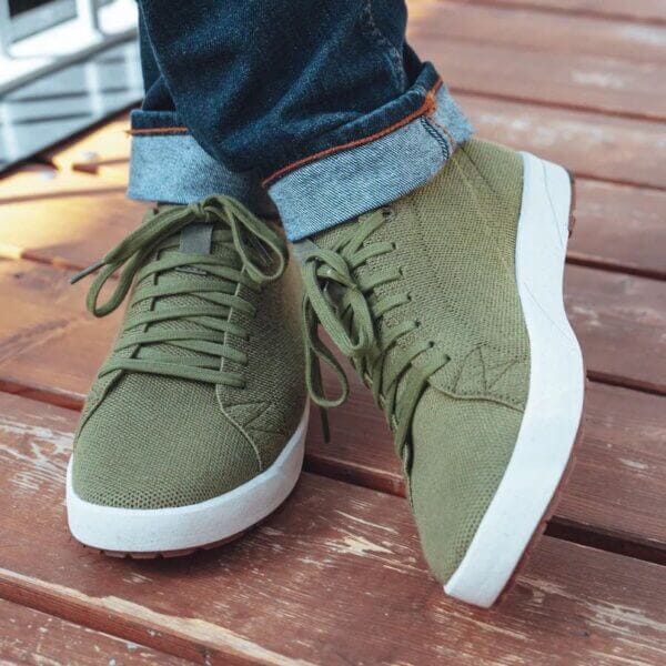 sustainable sneakers by saola