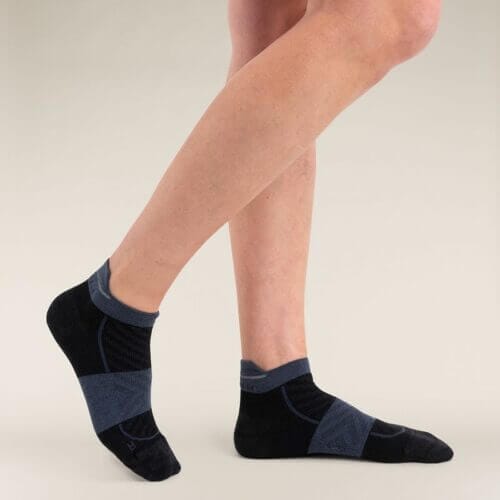 Icebreaker Merino Run+ Ultralight Micro Socks - Woman - Black/graphite - Size L