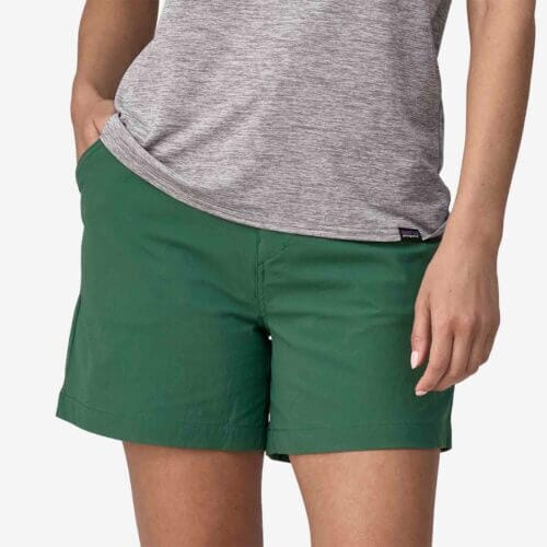 Patagonia Women’s Quandary Hiking Shorts – 5″ Inseam in Conifer Green