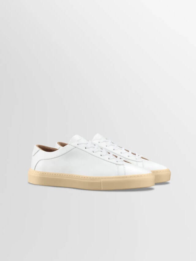 A pair of white sneaker.