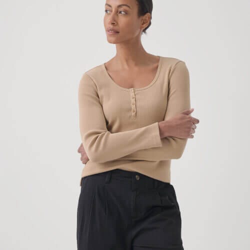 Women's Sesame Favorite Rib Henley Long Sleeve Top L