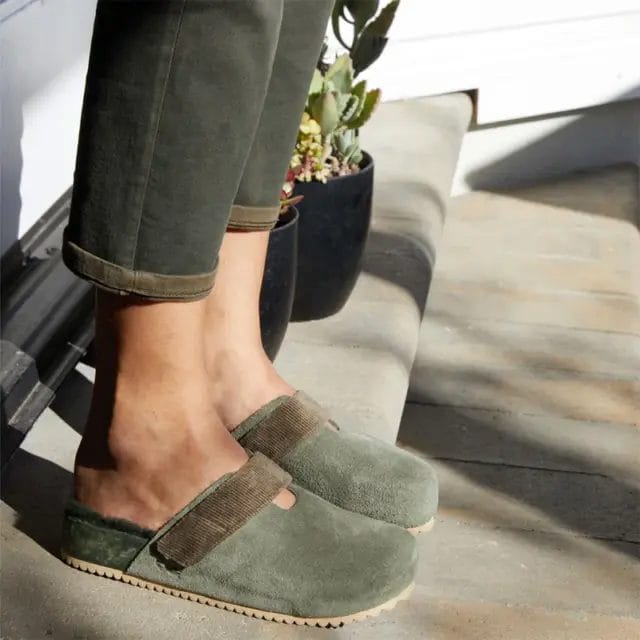 eco-stylist certified sustainable slip-on brand FLEKS