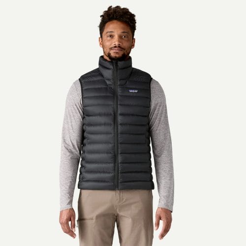 Patagonia Men's Down Sweater™ Insulated Vest in Black